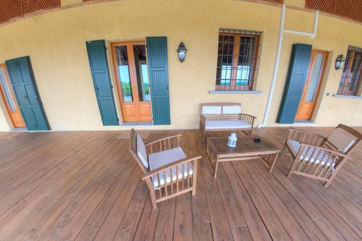 Terrace/Patio 17 of 34