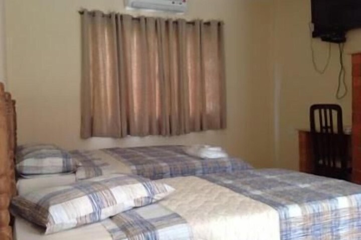 Room 4 of 58