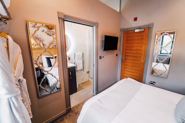 Room 10 of 54