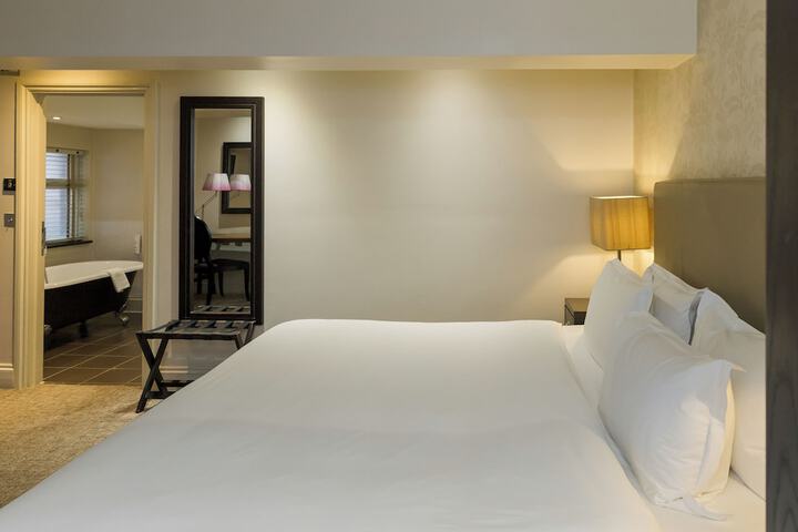 Room 12 of 86