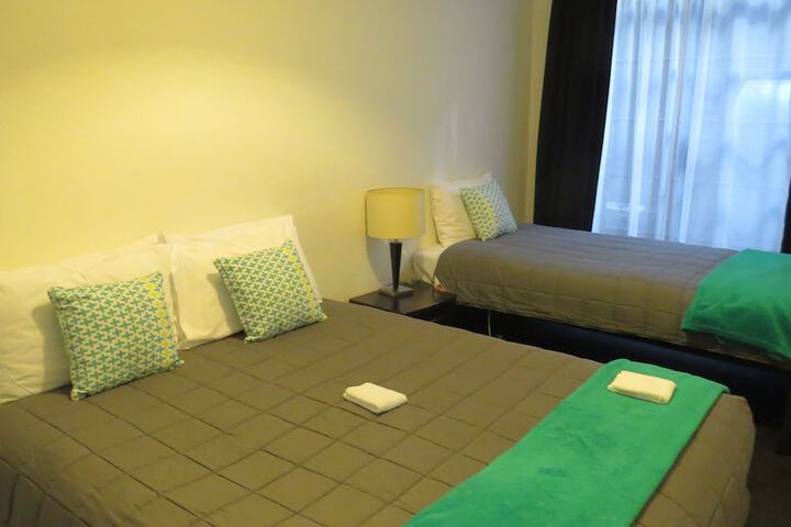 Room 21 of 48