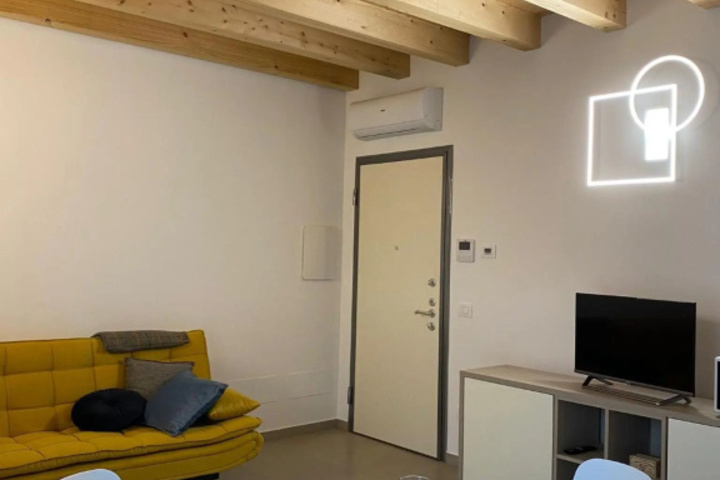 Room 3 of 3