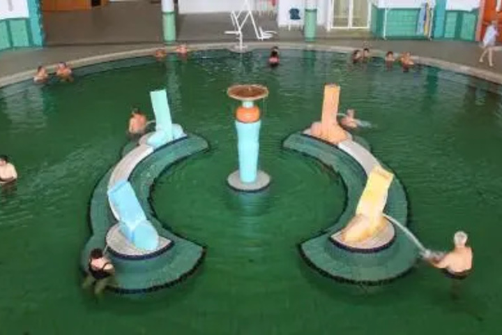 Pool 15 of 19