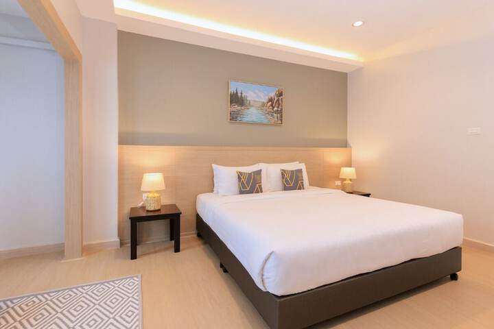 Room 14 of 38