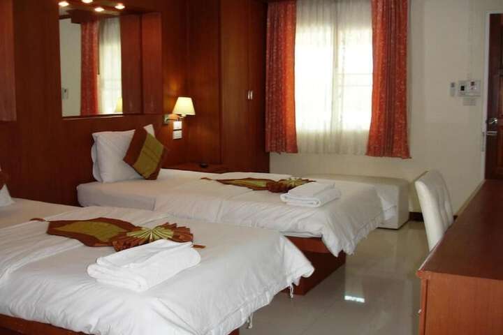Room 10 of 43