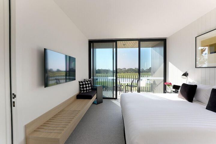 Room 18 of 60