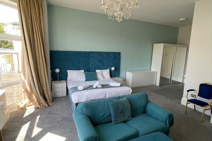 Room 44 of 97