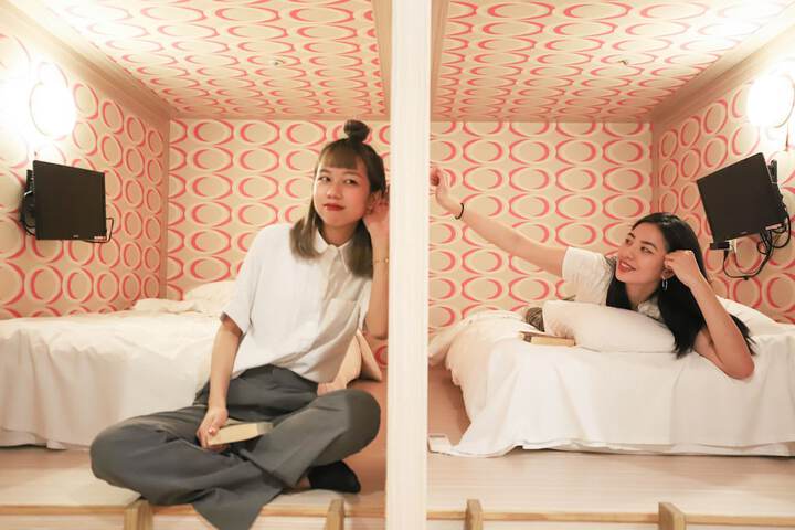 Room 34 of 59