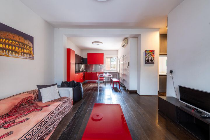 Room 18 of 30