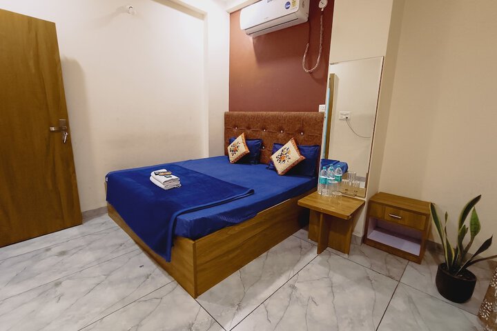 Room 49 of 62