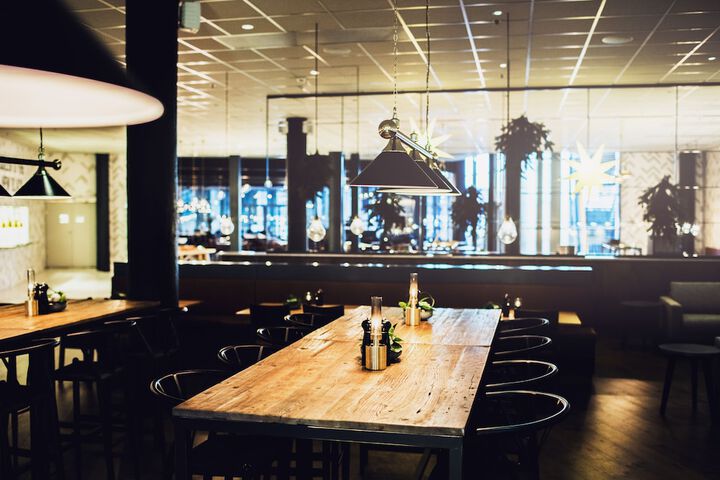Dining 52 of 65