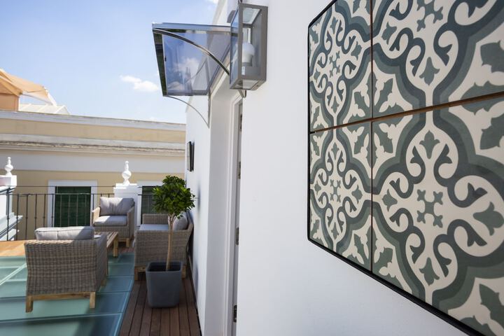 Sundeck 66 of 81