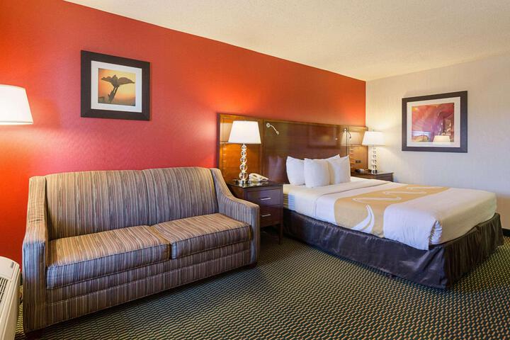 1 King Bed (3 of 3)