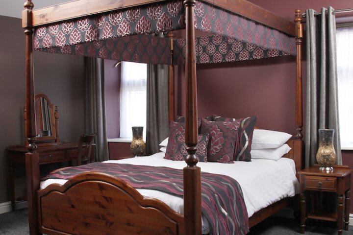 Room 10 of 54
