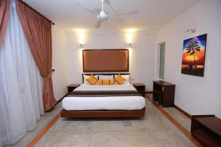 Room 8 of 44