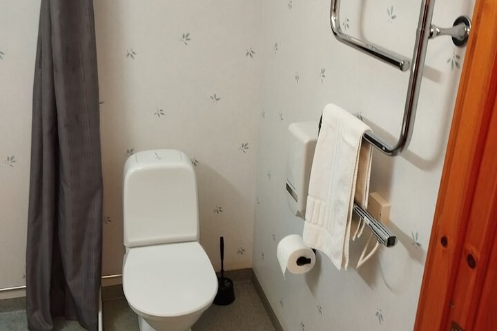 Room 82 of 140