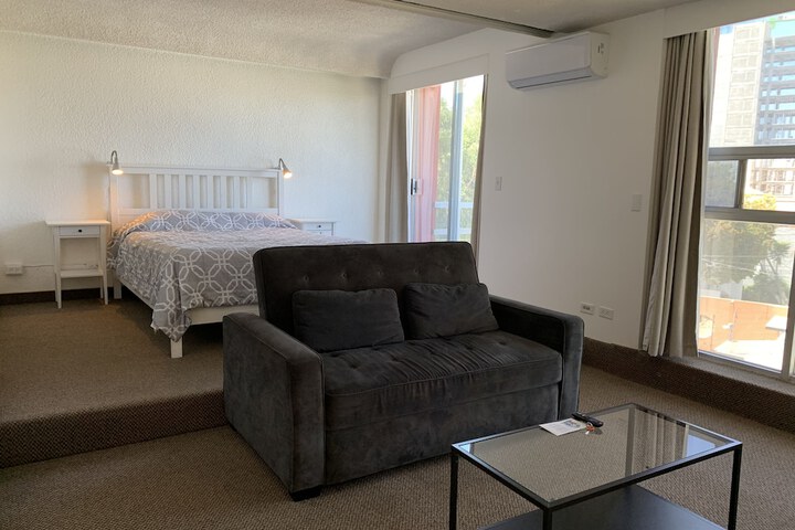Room 4 of 34