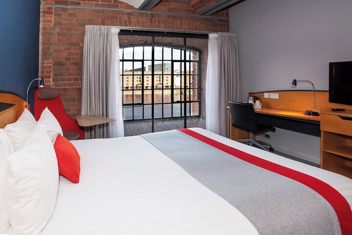 Room 22 of 63