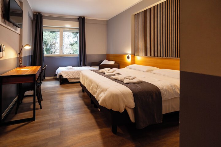 Room 45 of 98