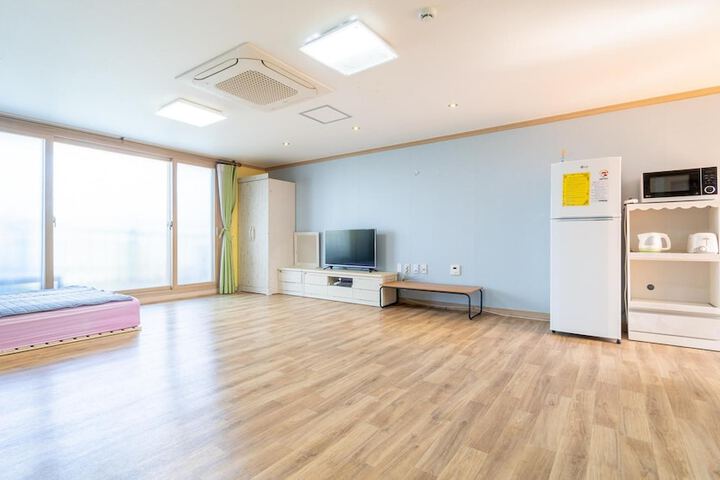Room 12 of 59