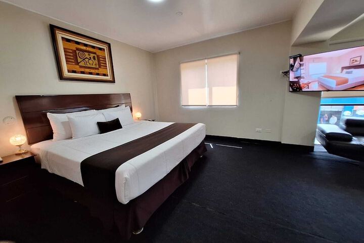 Room 15 of 79