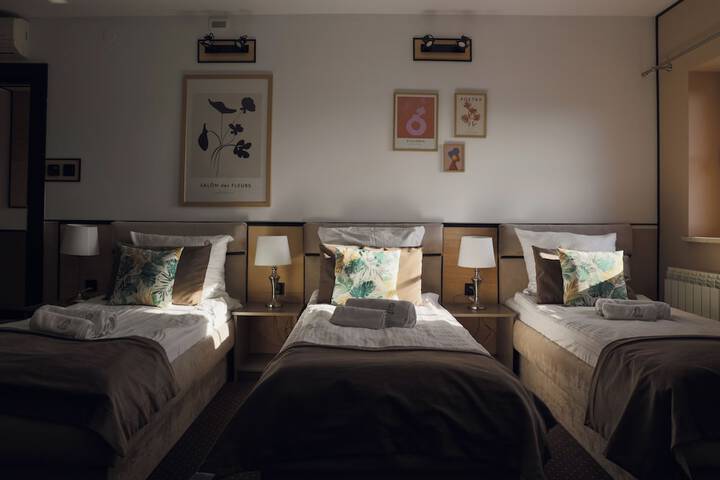 Room 20 of 66