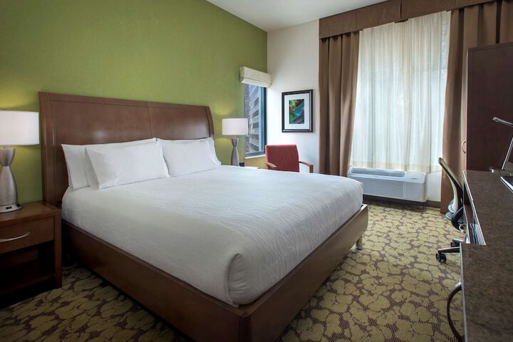 1 King Bed (2 of 12)