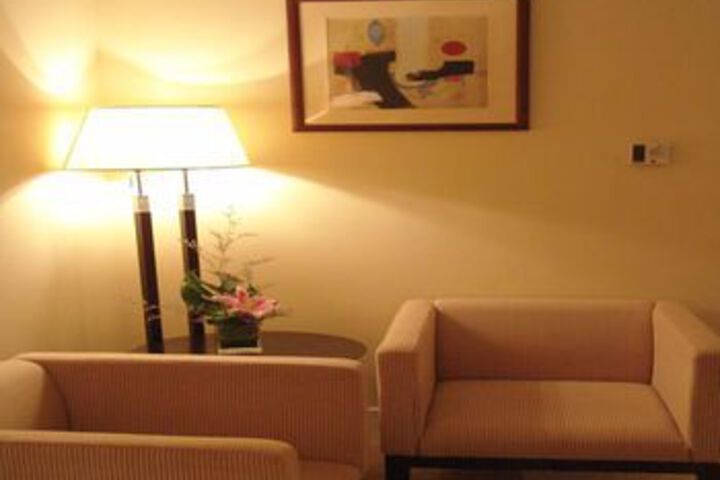 Room 14 of 17