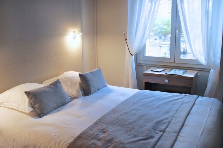 Room 5 of 35