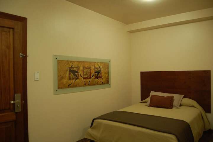Room 8 of 39