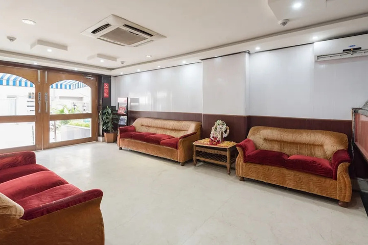Treebo Hotel East Palace
