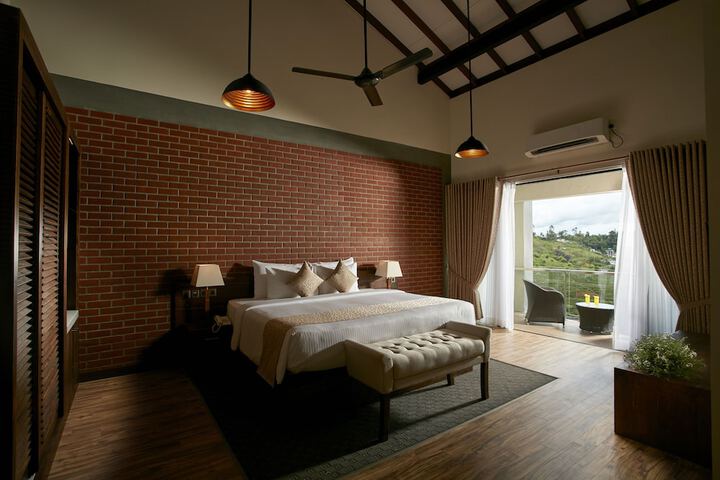 Room 10 of 71