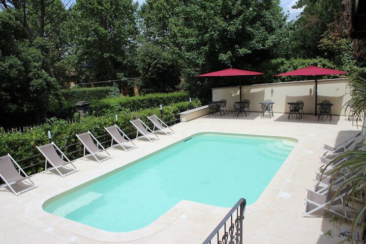 Pool Hotel