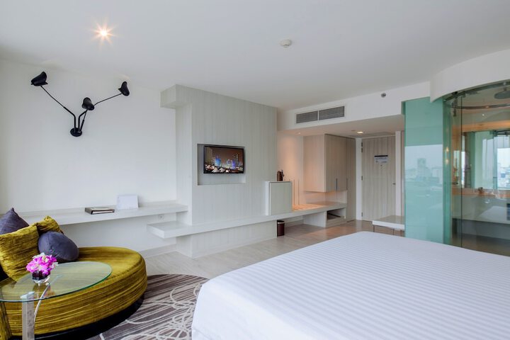 Room 28 of 140