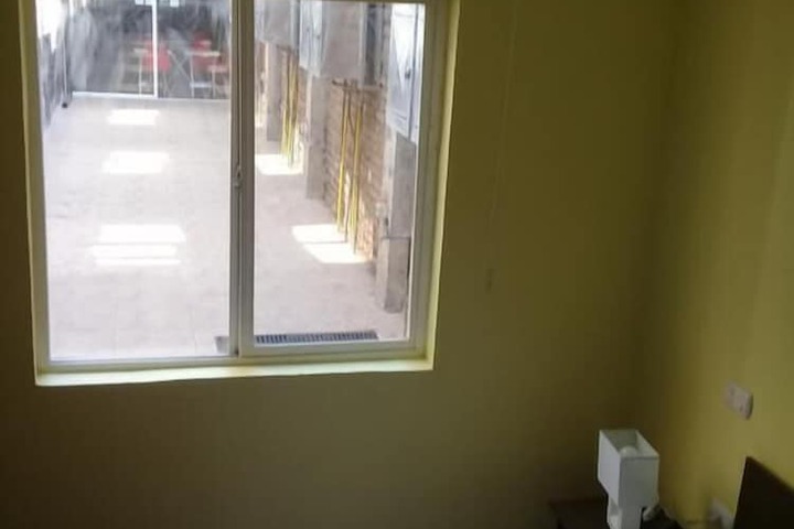 Room 10 of 26