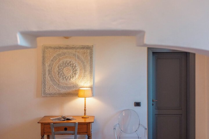 Room 6 of 134