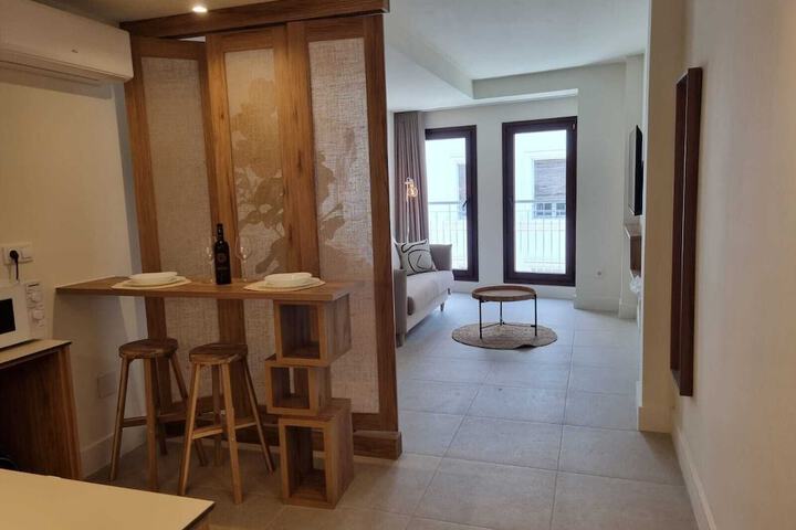 Room 4 of 91