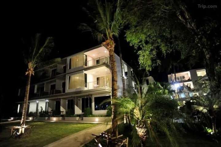 Hotel 192 of 198
