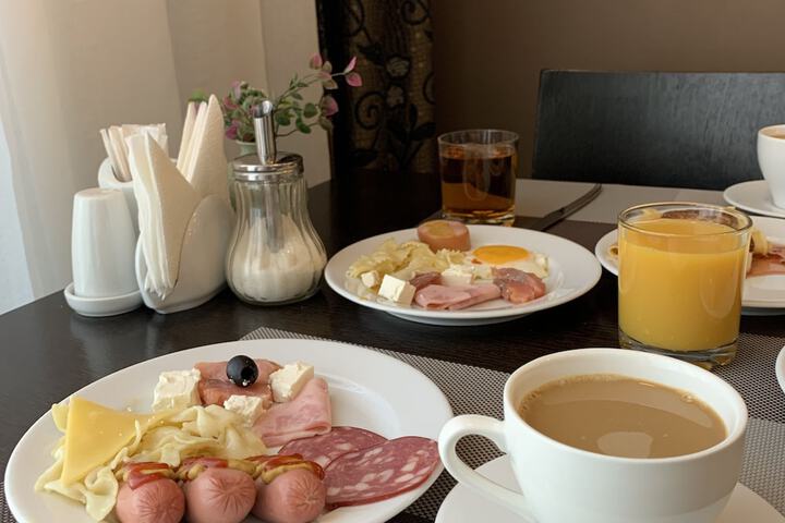 Breakfast/Coffee Service 30 of 38