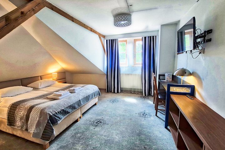 Room 68 of 210