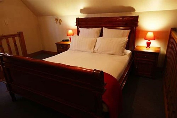 Room 3 of 49