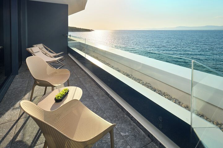Terrace/Patio 30 of 101