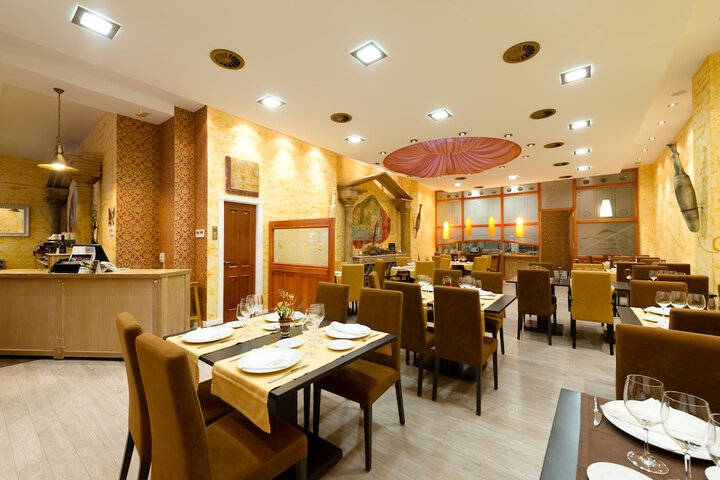Dining Photos