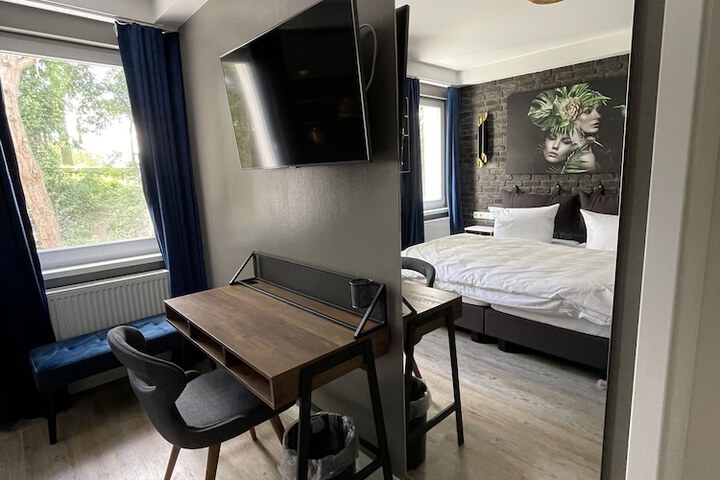 Room 29 of 63