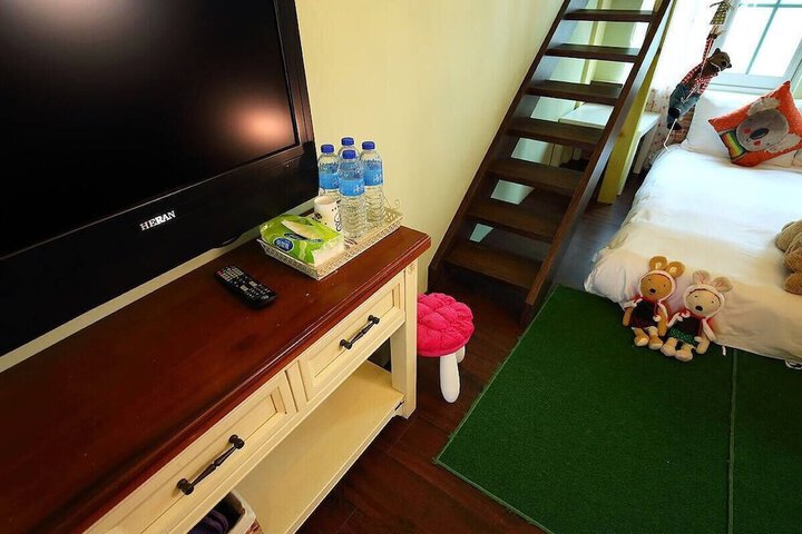 Room 4 of 60