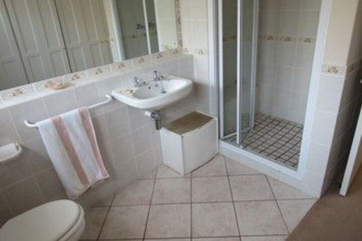 Room 2 of 25