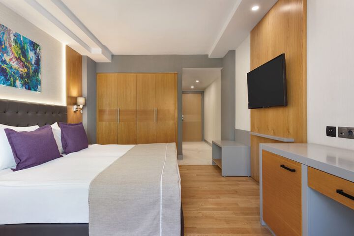 Room 18 of 71