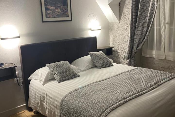 Room 29 of 83