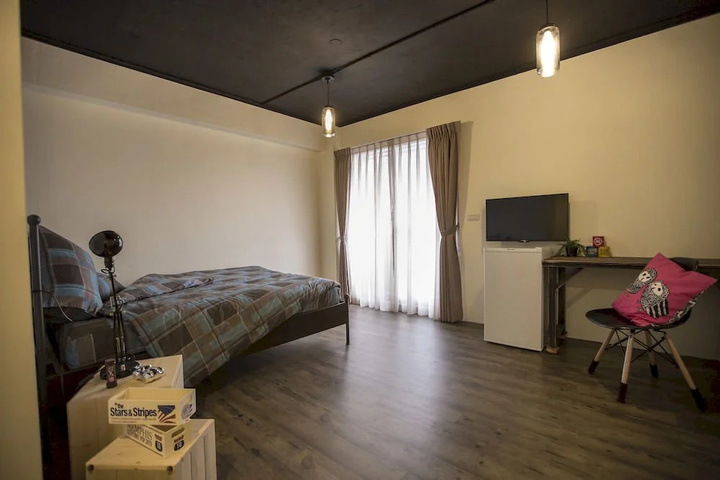Room 5 of 15