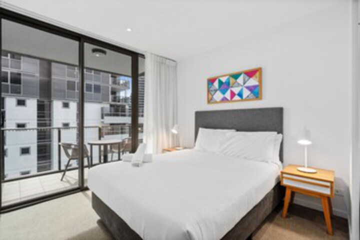 Room 40 of 72
